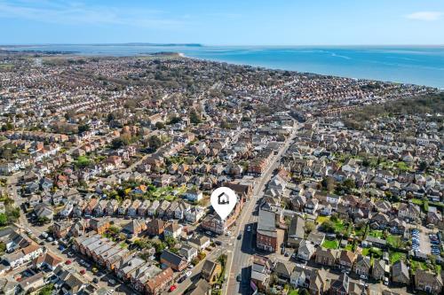Beachside Maisonette Southbourne in Boscombe East
