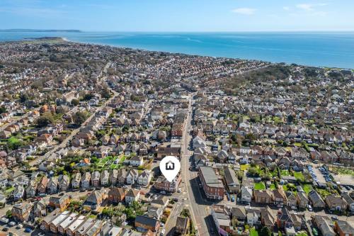 Beachside Maisonette Southbourne in Boscombe East