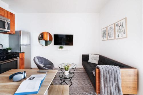 102-1A Best Value 2BR Apt Near Central Park, New York (photo 6)