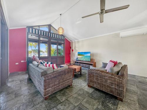 Wongalinga Beachfront Apt 5 in Wongaling Beach