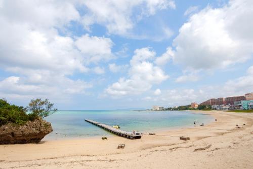 シートピア恩納村 徒歩3分でビーチへ 6名宿泊可能 空港直通バス停目前で便利 シートピア恩納村 徒歩3分でビーチへ 6名宿泊可能 空港直通バス停目前で便利