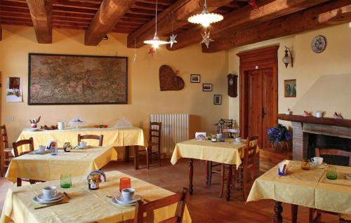 Tegevused, Holiday home in Serrungarina near the lake in Serrungarina