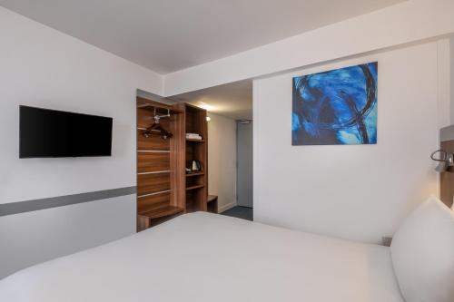 Holiday Inn Express Marseille Saint Charles an IHG Hotel - image 3