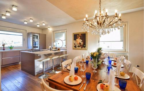 Konyha, Luxurious Home In Gianico in Artogne