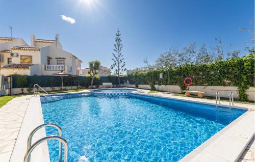 2 Bedroom Stunning Home In La Zenia - image 3