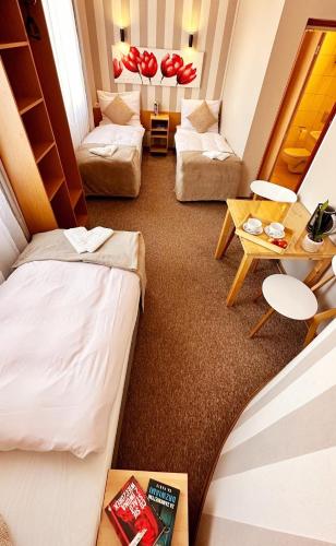 Triple Room with Private Bathroom