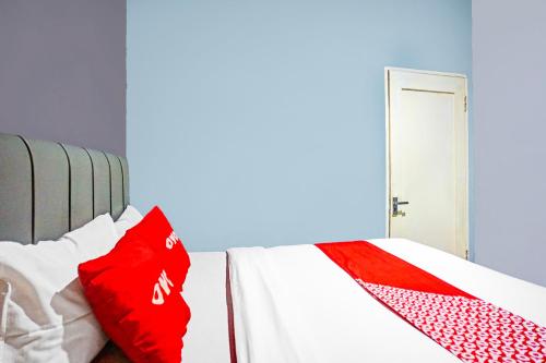 Deluxe Double Room image 6