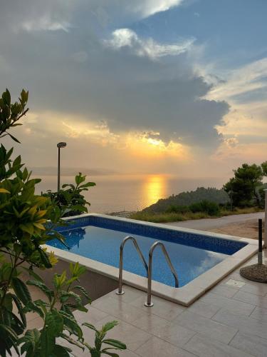 Charmy Apartments Petra with Pool in 加菲薩