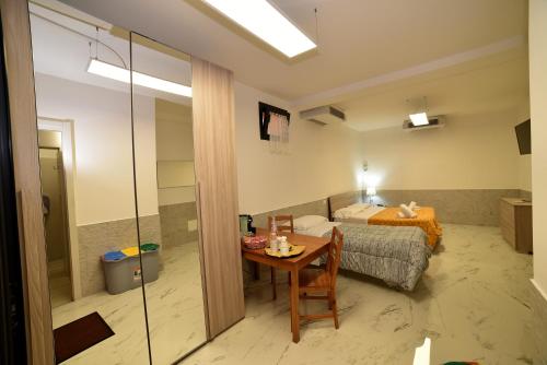 AIR B&B PLEASANT MOMENTS Room Type - King Room