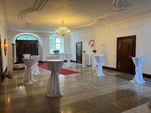 Schloß Hürbel Rosengarten - Suite (Schloß Hurbel Rosengarten - Suite) in Gutenzell-Hurbel