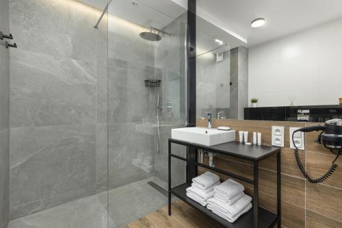 Two-Bedroom Apartment image 4