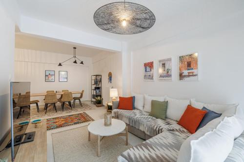Cozy 3 bdr Apartment next to Acropolis, Athen