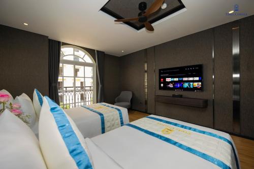 room detail thumbnail 1