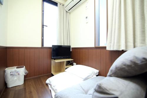 Central Shinjuku, Quiet Area, Close to Station, Room205, Tokio