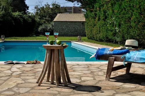 Portico Verde private Villa with pool | Corfu – khách sạn tại Lefkimmi