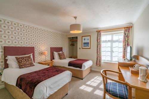 Avon Causeway Hotel