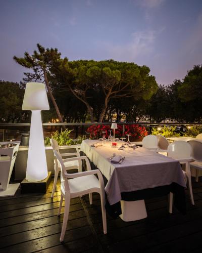 ห้องอาหาร, โรงแรมรัฟฟาเอลโล (Raffaello Hotel) in เซนิกัลเลีย