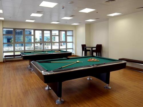 1BR Cool Vibes Pool Views Dubai Marina, Dubai (photo 9)