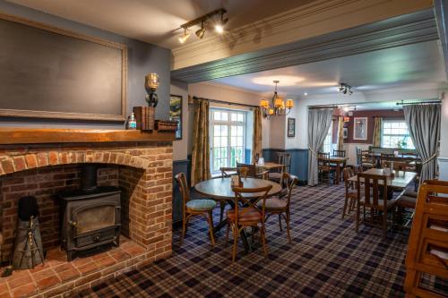 Avon Causeway Hotel - image 5