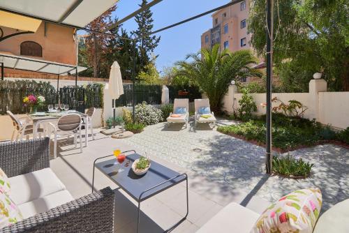 Villa Rosita Suites en Playa de la Malagueta con terraza 4