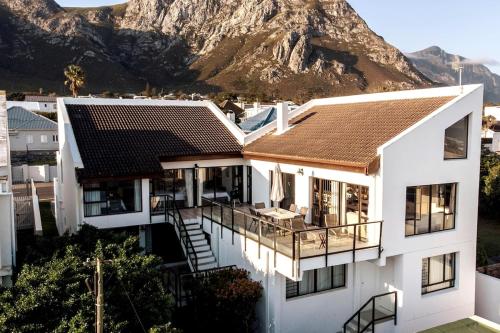 Voëlklip Family House