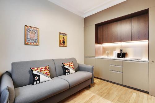 4-star apartment just 12 mn from Sacré-Cœur, Paryż