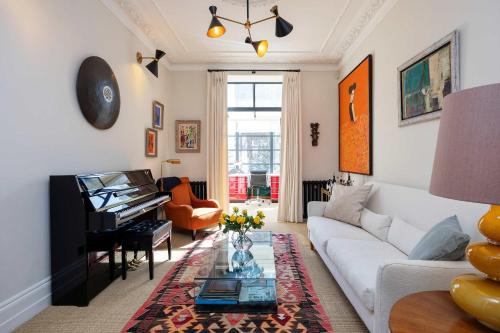 Veeve - The Fulham Road Chelsea Townhouse gîte à louer Fraser Place Chelsea