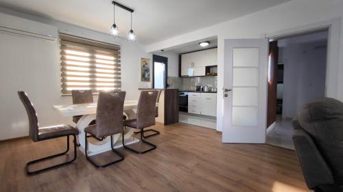 Poolside Idyll Poolside Idyll