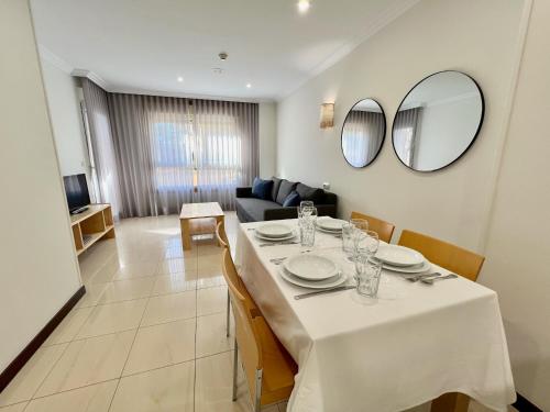 One-Bedroom Apartment image 1
