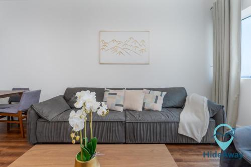 Lovely 1Bed Heart of Marina 1 Min to Metro, Dubaj (zdjęcie 7)