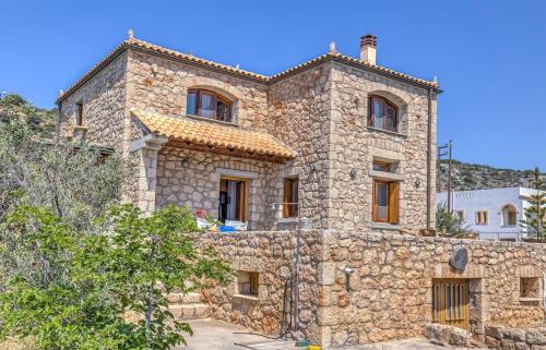 Sea Front Stone Villa near Monemvasia in Karavostasi (Xili)