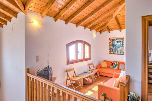 Sea Front Stone Villa near Monemvasia in Karavostasi (Xili)