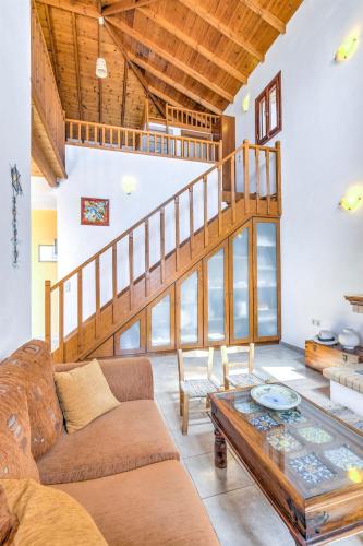 Sea Front Stone Villa near Monemvasia in Karavostasi (Xili)
