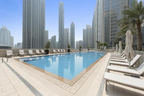 VayK - Luxury 1BR in Downtown - image 9
