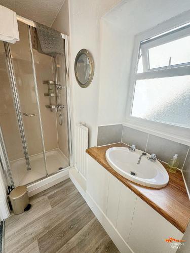 Zuhanyzó, The Nookery - Cosy Cottage in the Heart of Town in Alston városközpont