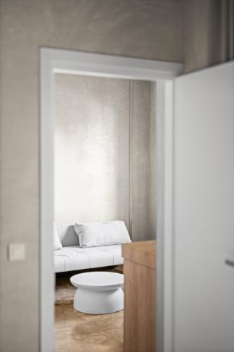Nikos Apartments - image 10