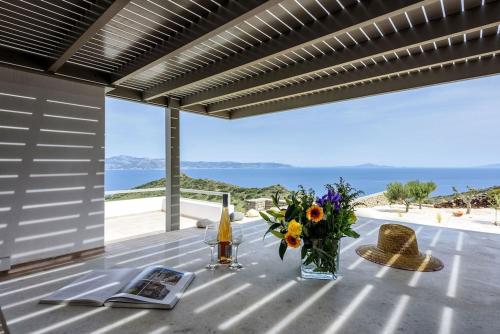 הסביבה הקרובה, Rising Moon Villa with Sea View & Mini Pool near Naousa in מולוס פראו