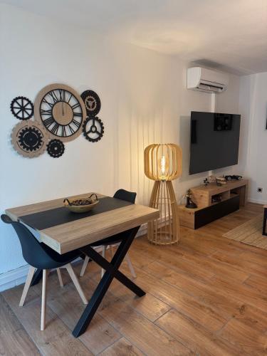 T2, Balneo, sauna, lit rond, jeux arcades, parking in Tournefeuille