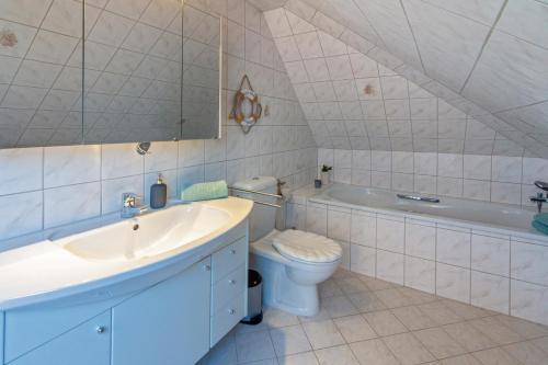 Holiday Home image 9