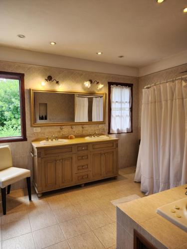 浴室, Quinta Loma Alta in 卡皮亞德爾塞尼奧爾