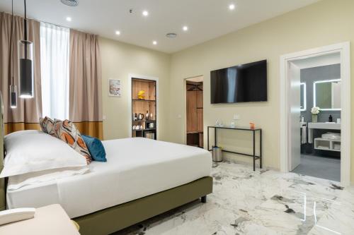 Superior King Suite