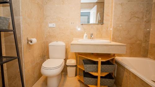 Duquesa Suites 514 - image 2