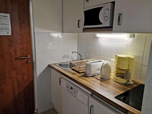 Studio 4 pers, pied des pistes, cuisine équipée, balcon sud - FR-1-404-92, La Mongie (foto 5)