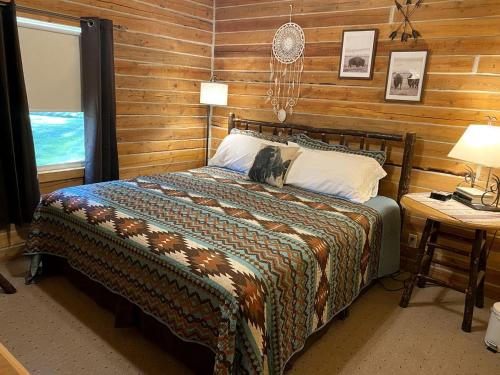 Tranquil Two Bedroom Cabin in Riverside, Wyoming in Saratoga (WY)