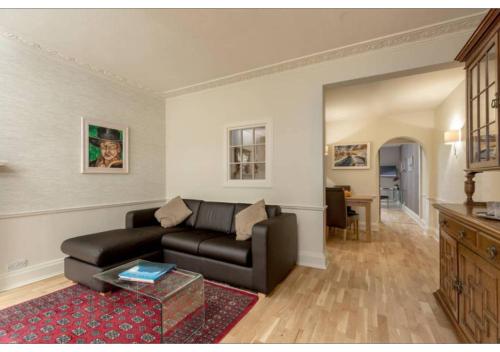 JOIVY Boutique Apt with Patio in New Town, Edinburgh (Foto 6)