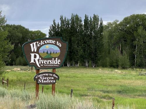 Delightful Secluded Cabin in Riverside, Wyoming in Saratoga (WY)