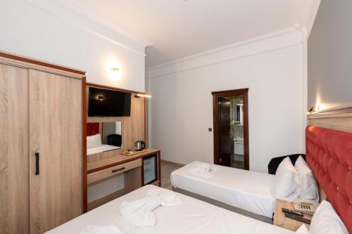 Standard Triple Room image 10
