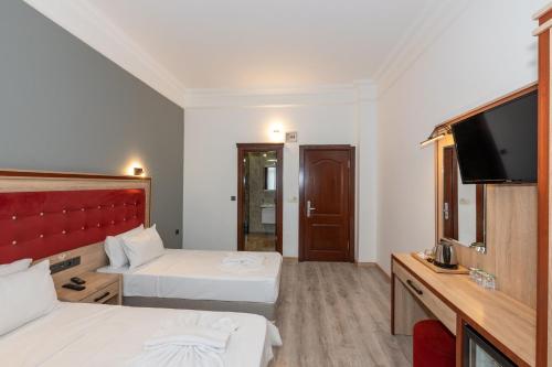 Standard Triple Room image 1