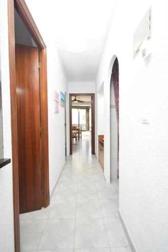 One-Bedroom Apartment - Sea Side image 9