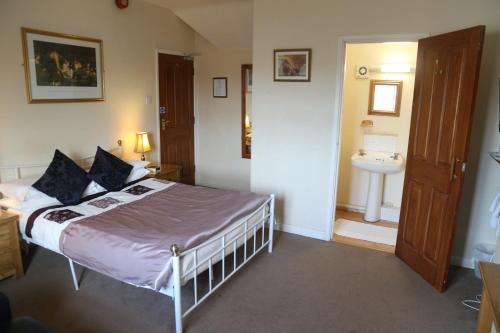 All Seasons Guest House near Magdalen College